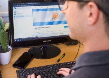 Migrantes argentinos en las redes sociales
