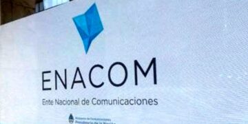Enacom Tucumán cerró sus puertas y  trece empleados fueron despedidos