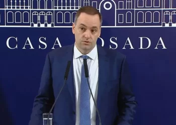 Adorni por los recortes en el CONICET: “No se va a gastar en investigaciones sobre la orientación sexual de Batman”