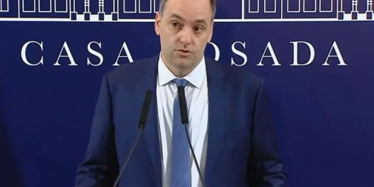 Adorni por los recortes en el CONICET: “No se va a gastar en investigaciones sobre la orientación sexual de Batman”