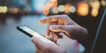 Despidos en el Enacom y un DNU para que el Estado no interfiera en los precios de Internet, cable y celulares
