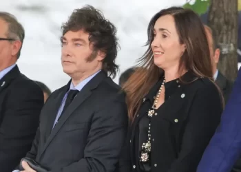 Milei participó del acto por el 32° aniversario del atentado a la Embajada de Israel