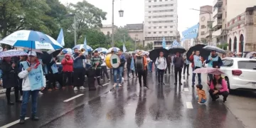 Docentes privados y universitarios realizaron paro y movilización