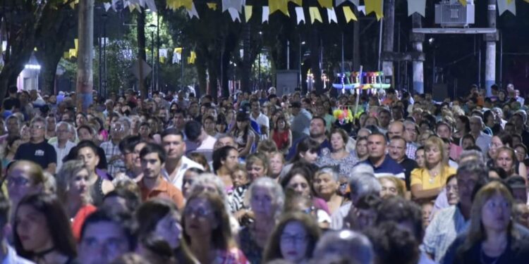 Una multitud participó de la celebración de San José en Bella Vista