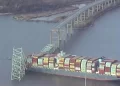 Un barco chocó con el principal puente de Baltimore. Hay personas desaparecidos.