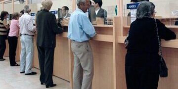 El Gobierno explicó los motivos del pago desdoblado a los jubilados en abril