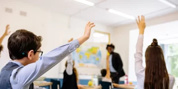 La Cartera de Educación aclaró que no autorizó el aumento de 40% en las cuotas de los colegios privados