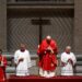 Viernes Santo: El Papa presidió la celebración de la Pasión del Señor
