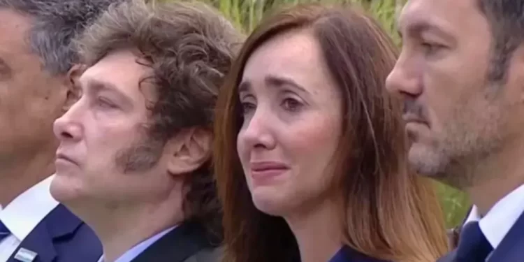 El Gobierno Nacional homenajeó a caídos y veteranos de Malvinas y la Vicepresidenta se emocionó al recordar a su padre, ex combatiente