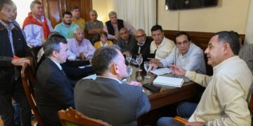 El Gobierno y los gremios estatales retomaron las negociaciones salariales
