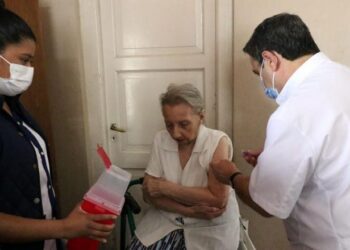 El lunes comienza la vacunación antigripal para mayores de 65 años y pacientes con enfermedades de base