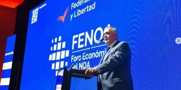 Jaldo habló en el Foro Económico del NOA y justificó su posición dialoguista con el Gobierno Nacional