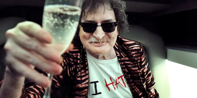El nuevo disco de Charly, inicialmente, sólo se lanzará en vinilo