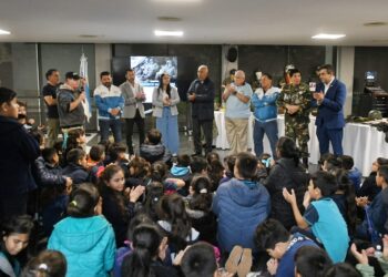 Inauguraron la exhibición itinerante «Tucumanos en Malvinas»