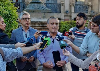 Los Concejales Canelada y Cobos dijeron que el Gobierno debe dar marcha atrás con el aumento del agua