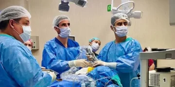 Médicos del Hospital Padilla realizan una cirugía a embarazada