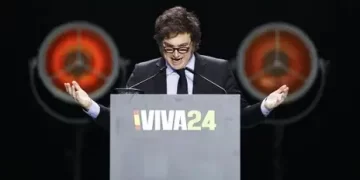 En su visita a España Milei dijo que la esposa del Presidente Sánchez es «una mujer corrupta»