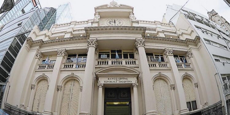 Javier Milei ratificó que cerrará el Banco Central: “Estamos domando con mucho éxito la inflación”