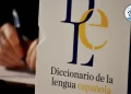 Por decreto de la RAE, desaparecen dos letras del abecedario español