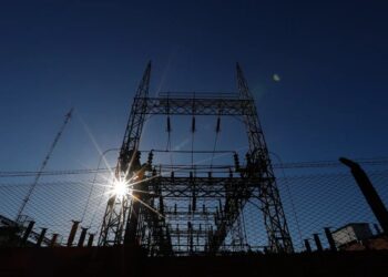 Luz y gas: el Gobierno aplicará aumentos parciales en las tarifas por la quita de subsidios desde junio