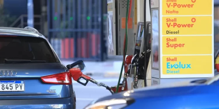 Aumentaron la nafta y el gasoil