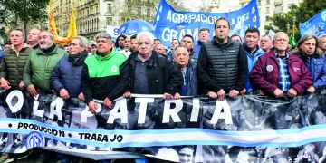 La CGT calificó como «contundente» el paro general y pidió al Gobierno «tomar nota»