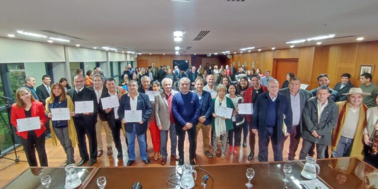 Legislatura: Reconocimiento a autores y compositores tucumanos