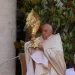 En la Misa y procesión eucarística de Corpus Christi, el Papa Francisco explica tres dimensiones de este misterio