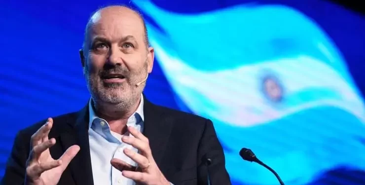 Sturzenegger pondrá examen de ingreso para trabajar en el Estado