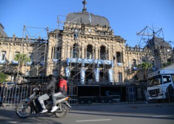Los 208 años de Independencia se festejarán con una cartelera de lujo