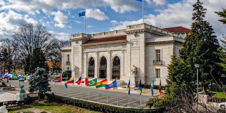 Para la OEA el fraude en Venezuela fue «aberrante» y le pide a Maduro que acepte su derrota electoral