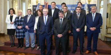 Acevedo recibió al embajador de Estados Unidos Marc Stanley