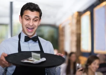 El Gobierno Nacional quiere regular el uso de las propinas en bares y restaurantes