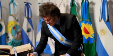 Milei firmó el Pacto de Mayo junto a dieciocho Gobernadores