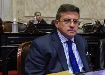 Carlos Cisneros dio su apoyo para revisar el sistema electoral