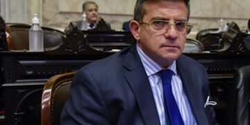 Carlos Cisneros dio su apoyo para revisar el sistema electoral