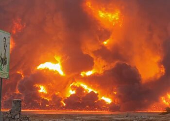 Medio Oriente: Israel bombardeó el puerto yemení de Hodeida en respuesta al ataque de los hutíes en Tel Aviv