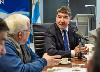 En la HLT se realizó una Mesa de Diálogo entre la Iglesia y diferentes espacios políticos