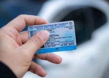 Buscan digitalizar el carnet de conductor y eliminar su fecha de vencimiento