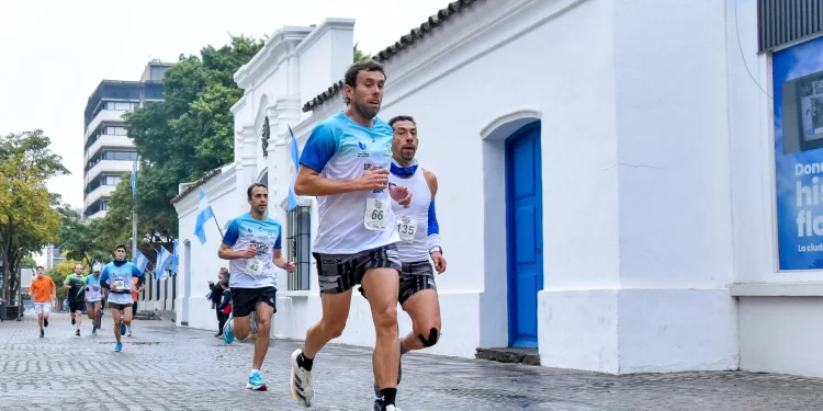 Más de 2000 atletas profesionales y aficionados corrieron la 18º “Maratón Independencia”
