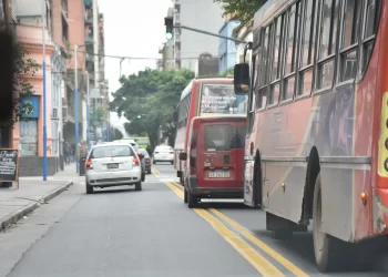 Carriles exclusivos: En dos meses se registraron más de 10.000 infracciones