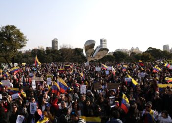 Protestas masivas de venezolanos en todo el mundo contra la reelección de Maduro