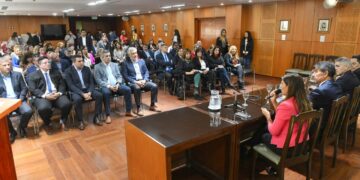 Se presentaron dos libros sobre responsabilidad y violencia digital