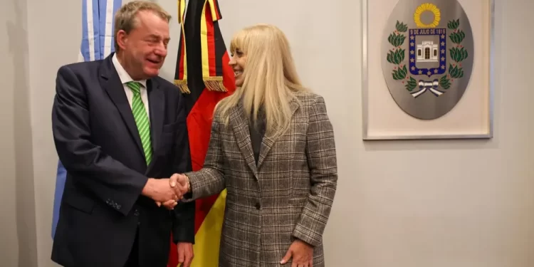 La intendenta Chahla recibió al embajador de Alemania en nuestro país para reforzar lazos de cooperación