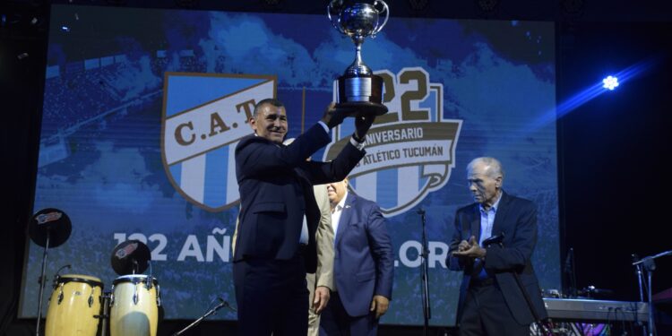 Aniversario 122°: La AFA reconoció a Atlético Tucumán como Campeón de la República 1960