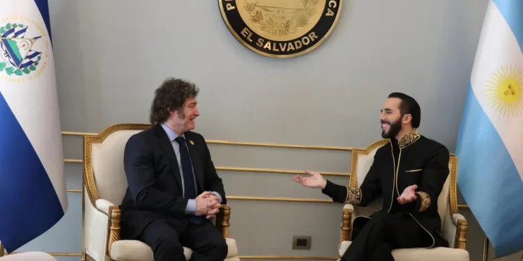 Javier Milei recibirá a Nayib Bukele en la Casa Rosada