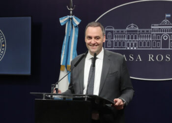 Adorni defendió el camino económico del Gobierno de Milei y anuncia nuevas inversiones