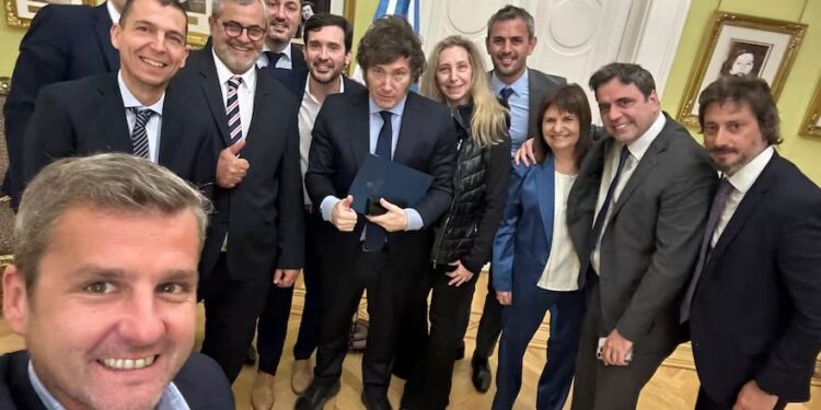 El Radicalismo suspendió a los diputados que apoyaron el veto de Milei a la Ley jubilatoria