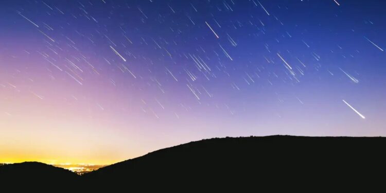 La NASA creo accidentalmente la primera lluvia de estrellas de origen humano