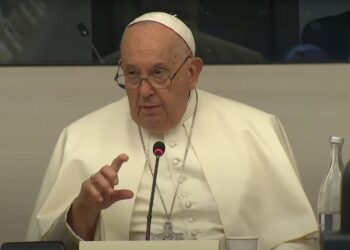 El Papa Francisco cuestionó a Milei por la represión y el uso de gas pimienta contra jubilados